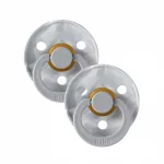 La sucette BIBS est fabriquée dans un caoutchouc naturel sans danger pour votre bout de chou. Tétine conçue dans un beau design et de magnifiques couleurs qui peuvent être assorties avec les jolies tenues de vos enfants. vous pouvez retrouver ce produit chez bio pour bébés à casablanca ou en livraison partout au maroc